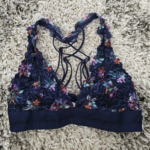 Extra Small Victoria's Secret PINK Floral Lace Bralette